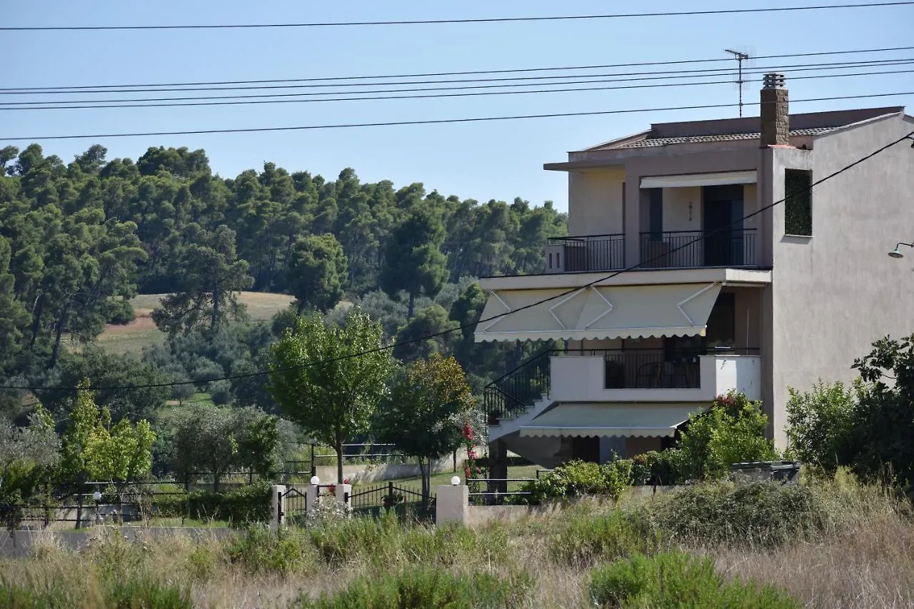 Néa Fókaia Vacation Family House With Gardenヴィラ ギリシャ